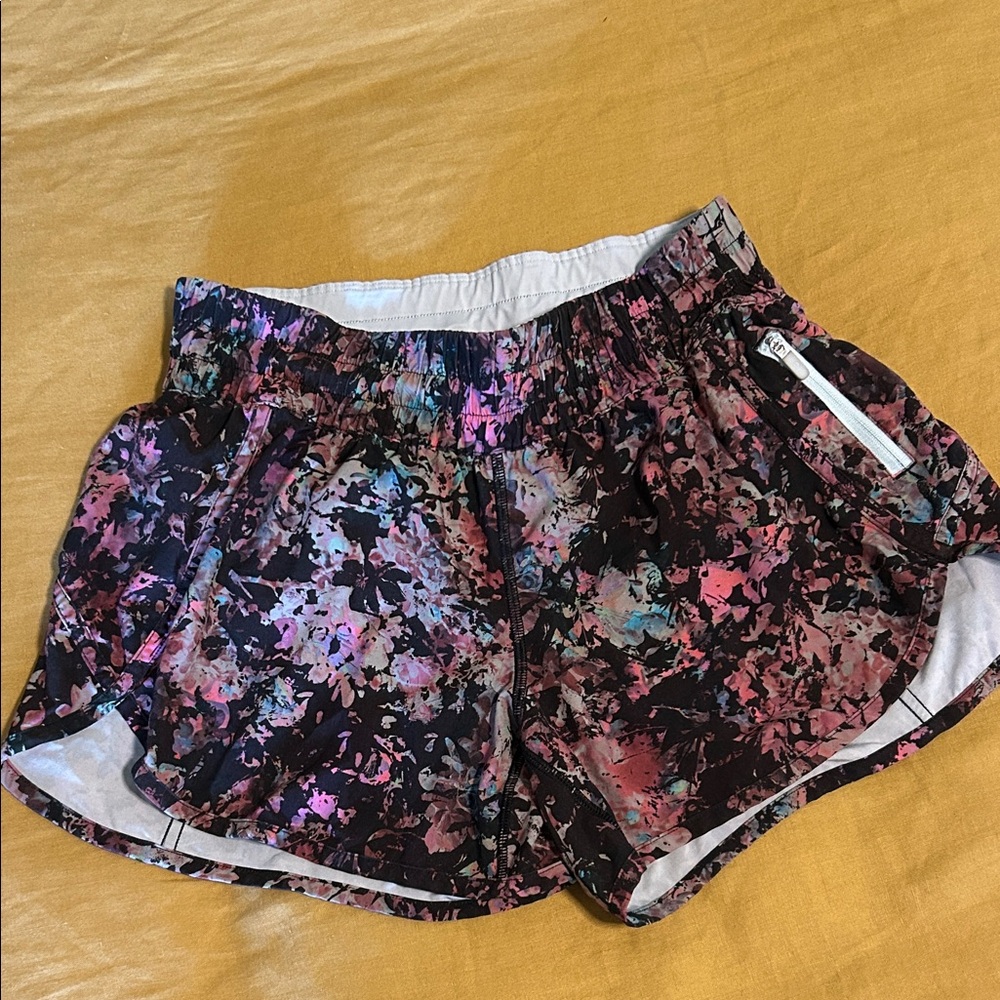 Lululemon Tracker IV Shorts